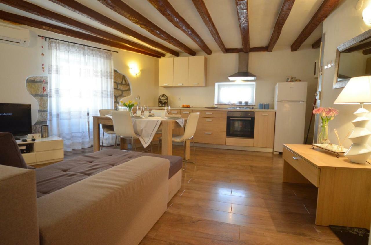 Apartment Eleni Rovinj Buitenkant foto